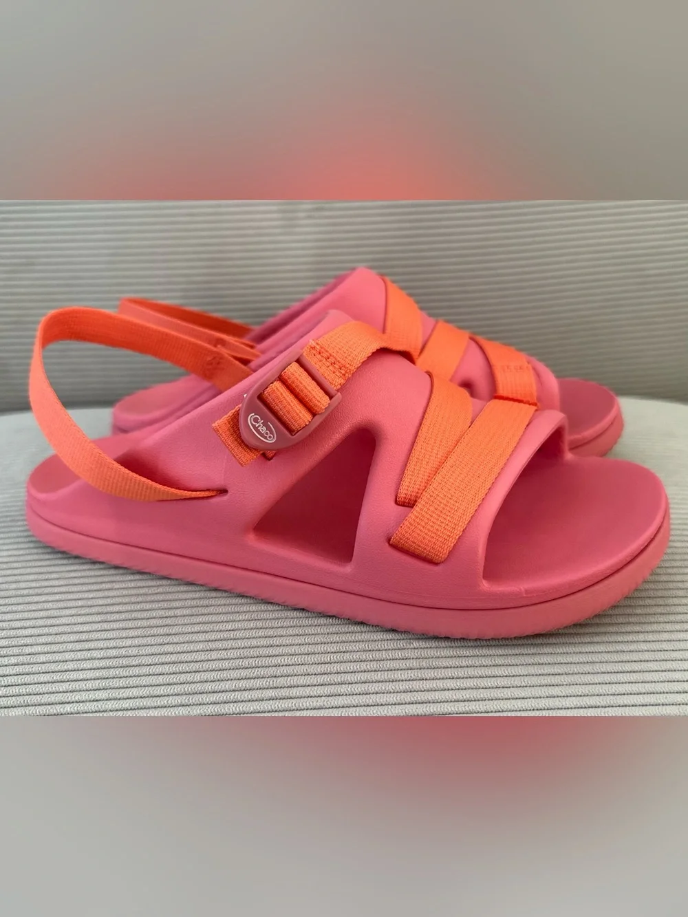 Chaco Chillos Sport Sandals - color Rose - youth 5 (women’s 6.5)